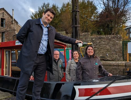 Robert Largan MP launches brand new electric day boat